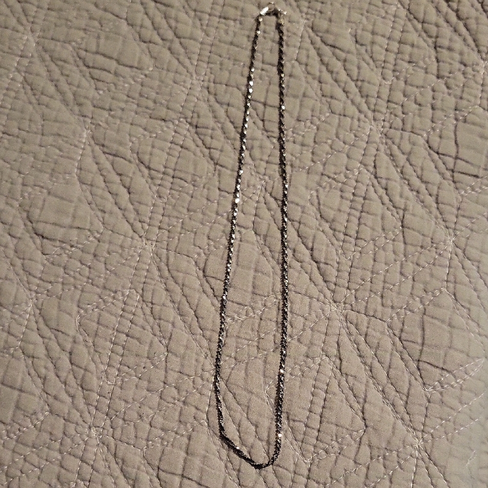 Elegant Silver Chain Necklace